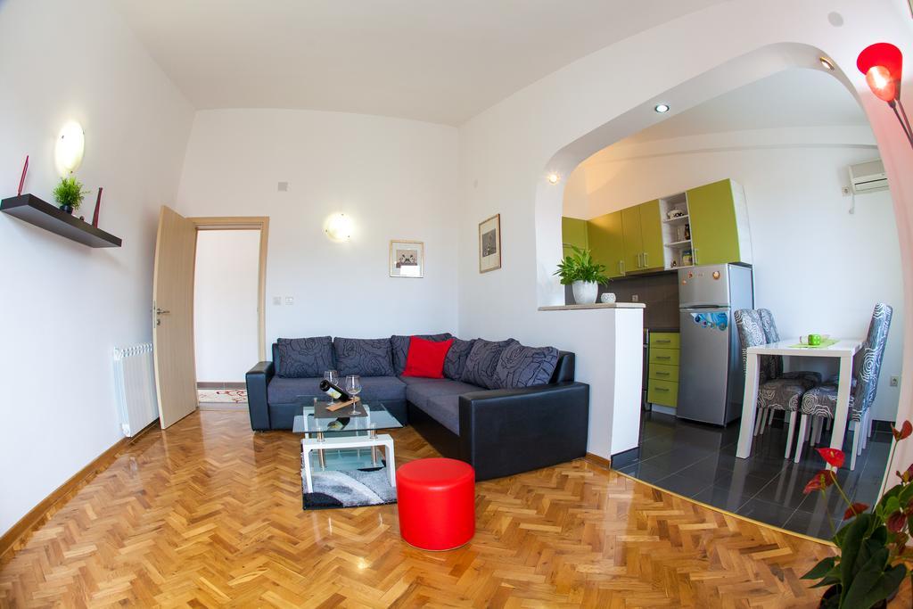 Apartments Vila Masha Petrovac Luaran gambar