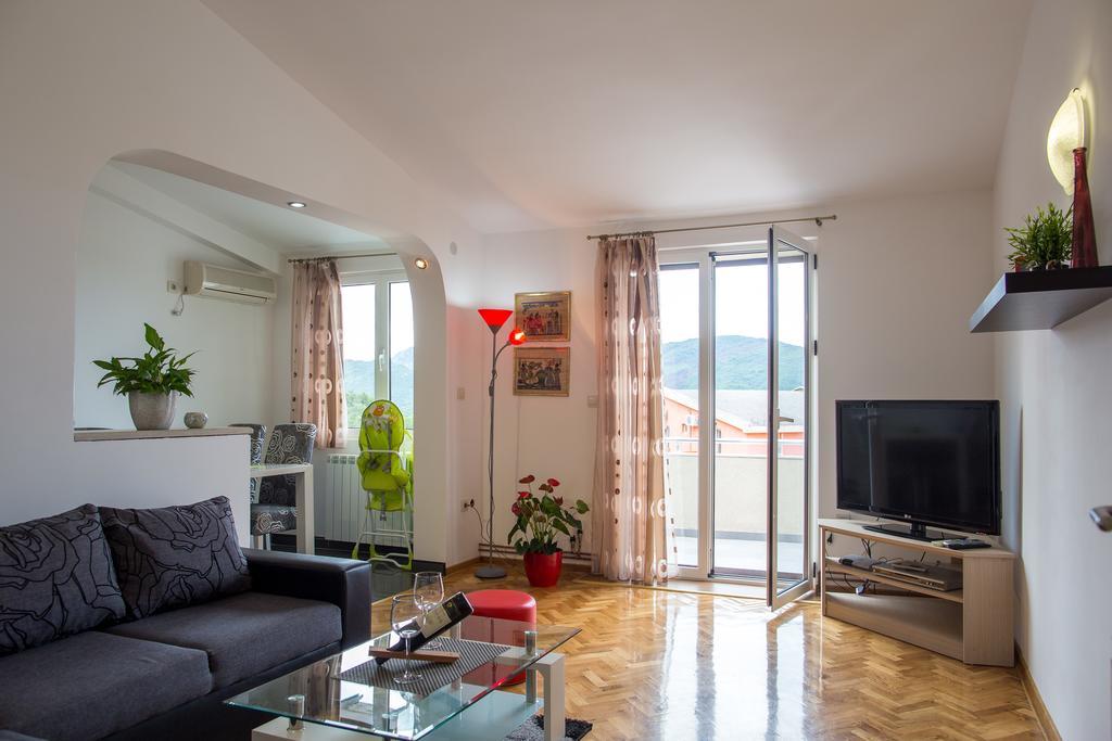 Apartments Vila Masha Petrovac Luaran gambar