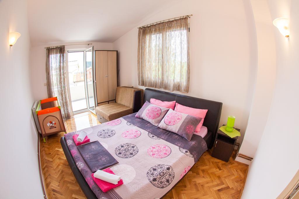 Apartments Vila Masha Petrovac Luaran gambar