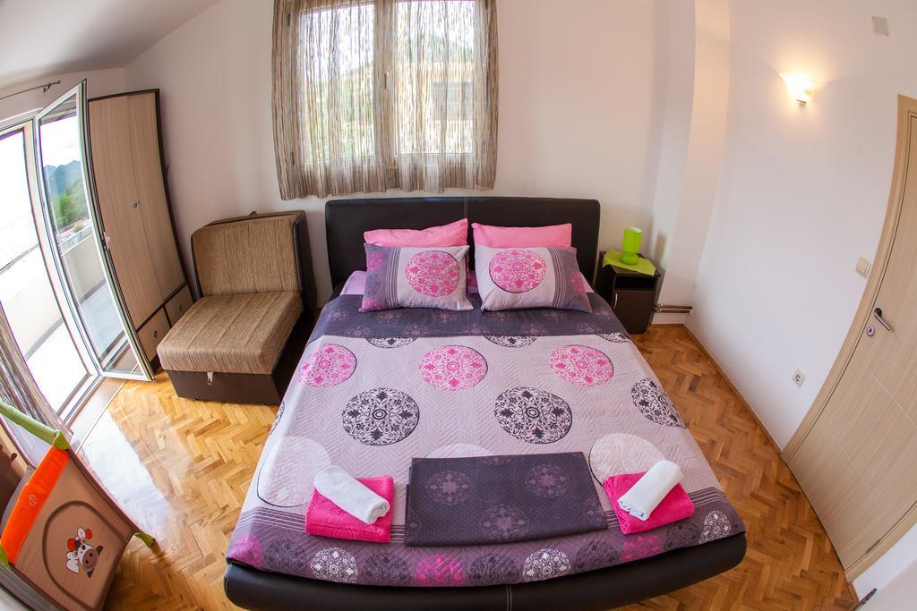 Apartments Vila Masha Petrovac Luaran gambar
