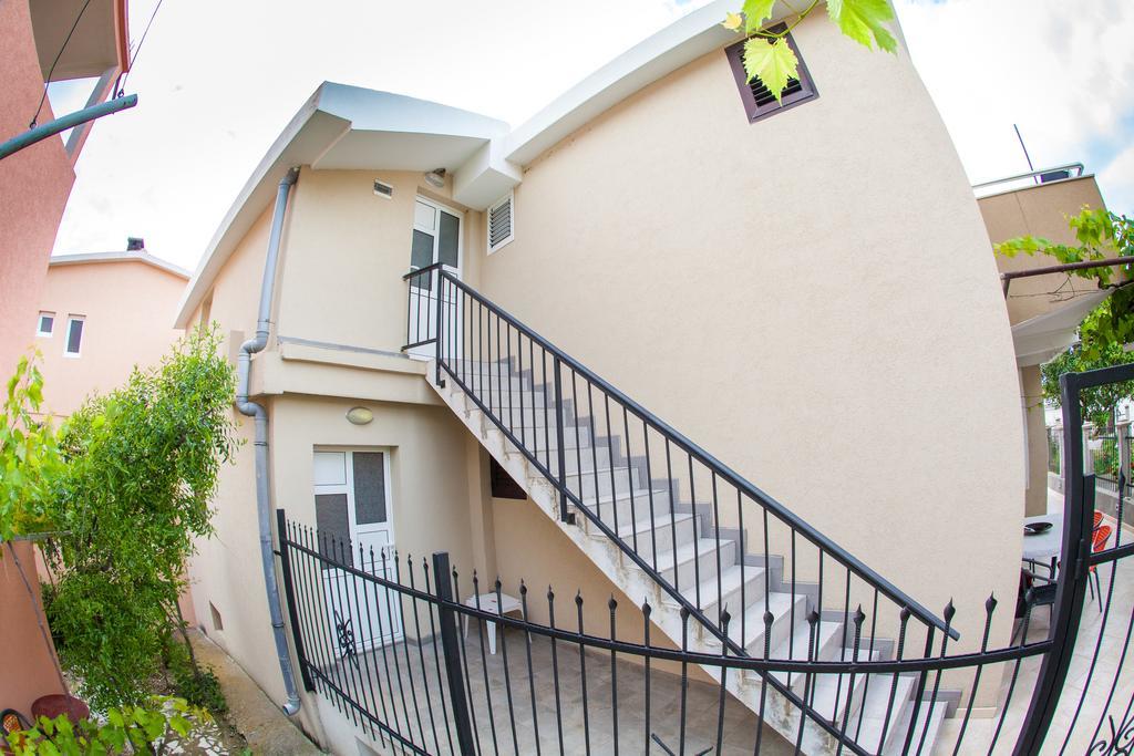 Apartments Vila Masha Petrovac Luaran gambar