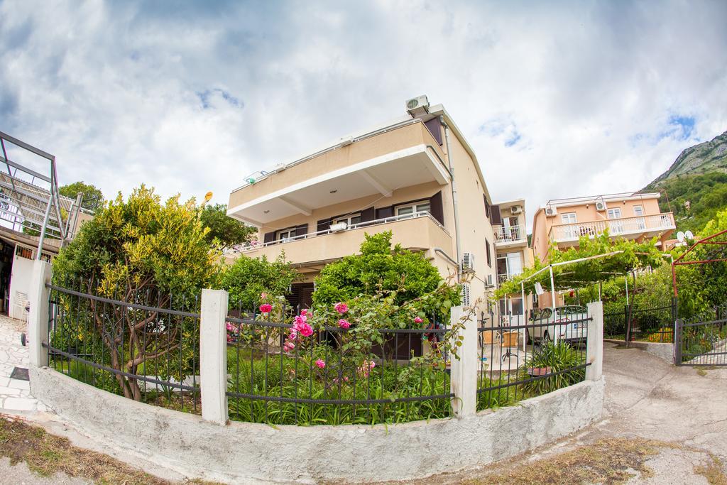 Apartments Vila Masha Petrovac Luaran gambar