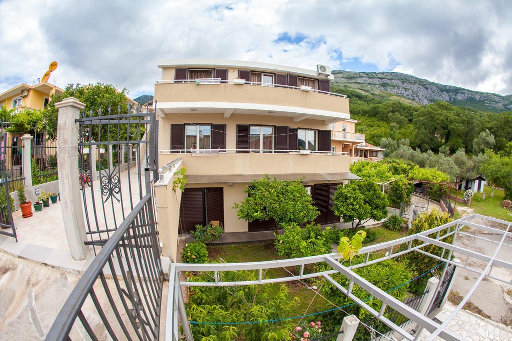 Apartments Vila Masha Petrovac Luaran gambar